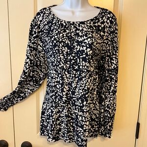 Time & Tru Navy & White Blouse size Large 12/14